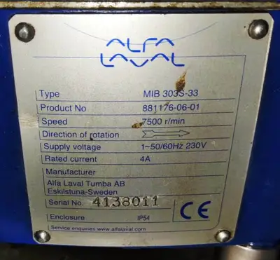 (4) Alfa-Laval EMMIE MIB 303S-33 oil purifier modules.