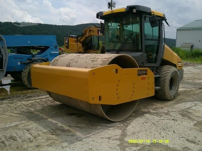 Used 2015 DYNAPAC CA2500D Road Rollers New York US | Beck Equipment #1506450
