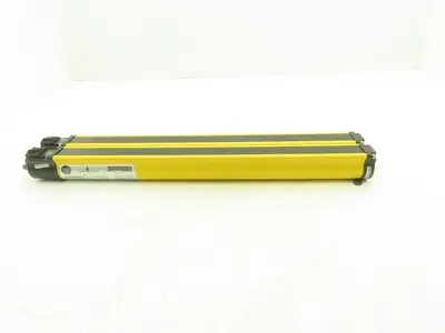 Allen Bradley 440L-P4J0480YD Light Curtain Guardmaster Receiver/Transmitter Set