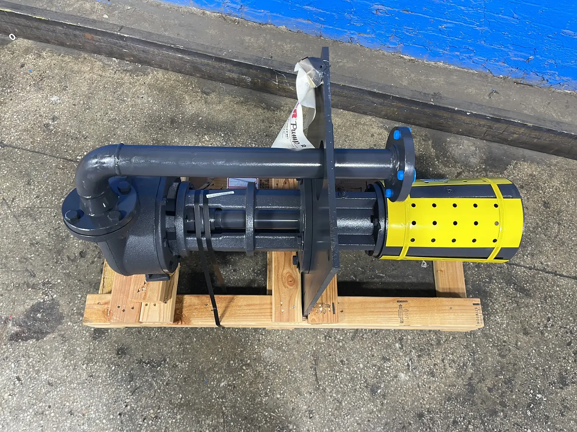 USED GUSHER PUMPS V2X28SELCDMADP