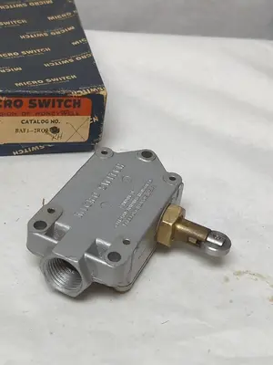 New | in-Stock HONEYWELL BAF1-2R09-RH Miscellaneous Equipment (Electrical & Power) Ohio US | Surplus Asset Holdings #1238517