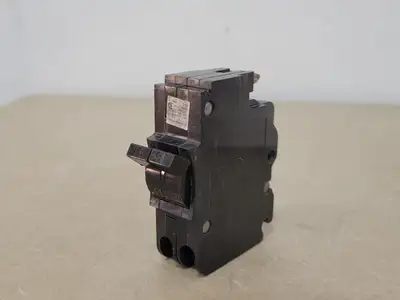Used FEDERAL PIONEER NC215 Switchgears British Columbia CA | Lenmark #239836
