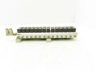 Pneumax OMRB213 Pneumatic Air Manifold Assembly 14 Valves 24vdc 145psi