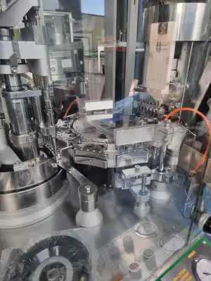 Used 2004 KWANG DAH KDF-6 Powder Fillers CZ | Perry Equipment #1508405