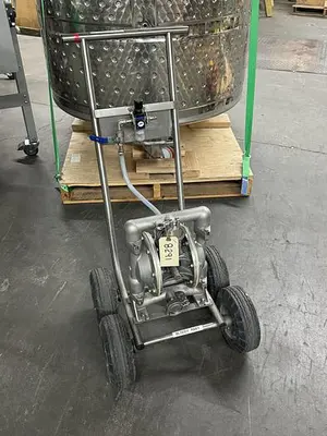 USED VERSAMATIC E1587X7590 ATEX DOUBLE DIAPHRAGM PUMP