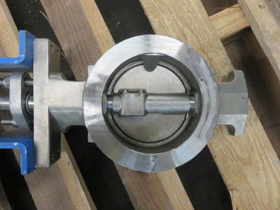Jamesbury 4"-150  Butterfly Valve with Pneumatic Actuator  , Unused