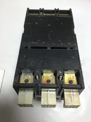 Square D Thermal Magnetic circuit breaker LAL36225 3 Pole 225A, 600V