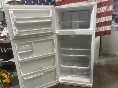Used FRIGIDAIRE FREEZER ON TOP Refrigerators Michigan US | Miedema Asset Management Group #1322165