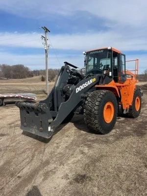 USED DOOSAN 320  AND  300
