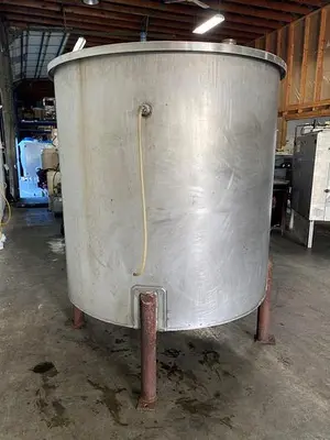 600 Gallon Tank
