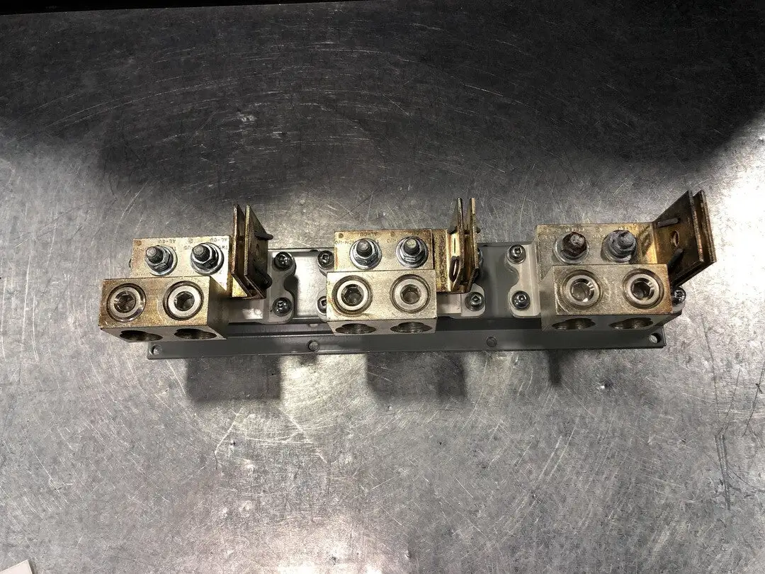 Mechanical Lug 1/0 AWG, 2 Hole