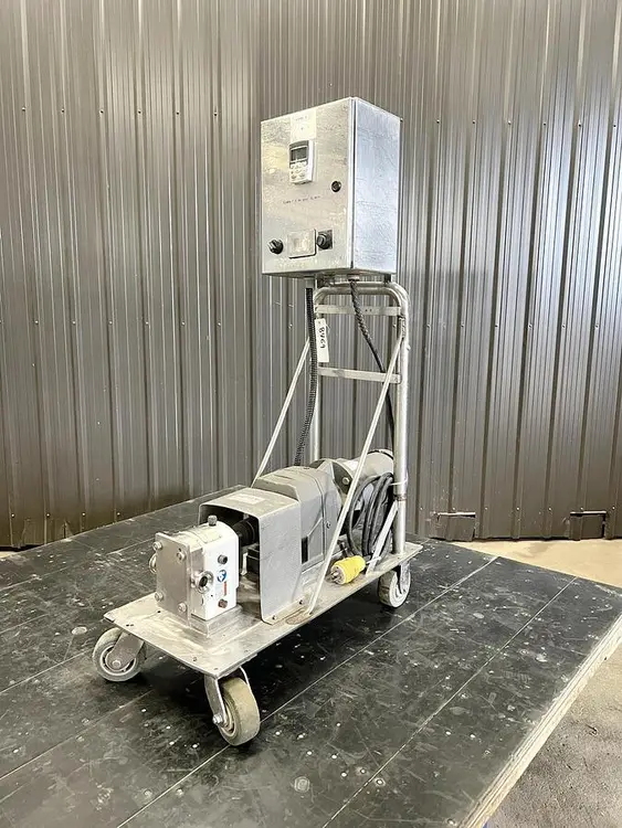 Used SPX R2 Rotary Pumps Quebec CA | Carter-Wilson Equipment Services #451103