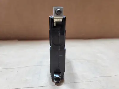 USED SQUARE D QOB130