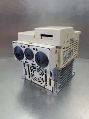 Used Yaskawa Yaskawa CIMR-V7NU43P7 Variable Speed Drives South Carolina US | Palmetto Automation #1319543
