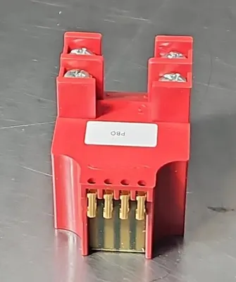 BANNER PBO POWER DISTRIBUTION BLOCK. Loc5E9