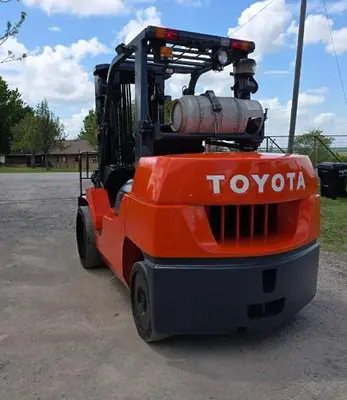 USED 2010 TOYOTA 7FGCU55