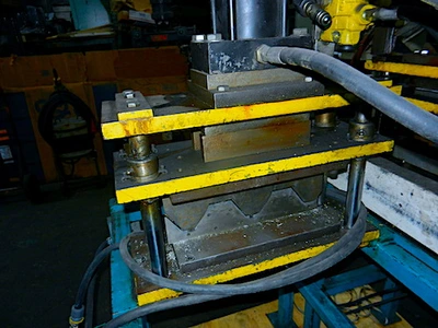 HURRICANE PANEL PUNCHING & SHEARING STATION