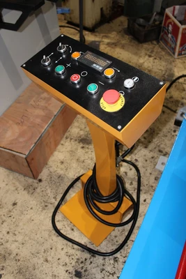 USED HOSTON W11-4X2000