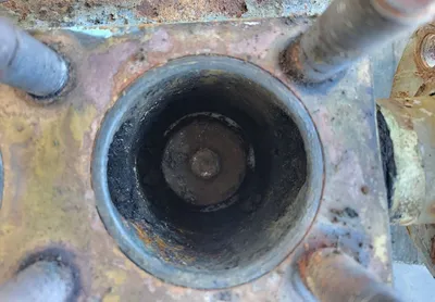 USED OILWELL D-323-M