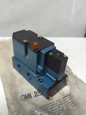 New | in-Stock MAC 82A-AC-CAA-TM-DAAP-1DA Solenoid Valves Ohio US | Surplus Asset Holdings #1247475