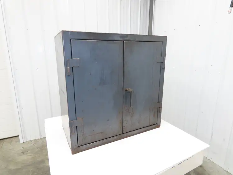Used STRONG HOLD _UNKNOWN_ Cabinets | Arrow Industrial #636934