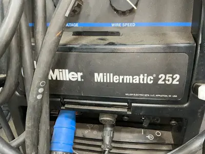 Used MILLER MILLERMATIC 252 Mig Welders Ohio US | HGR 24 #1543301