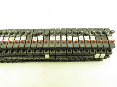 Allen Bradley 1492-GH015 Din Rail 1.5A Circuit Breaker Ser B 250V Lot of 42