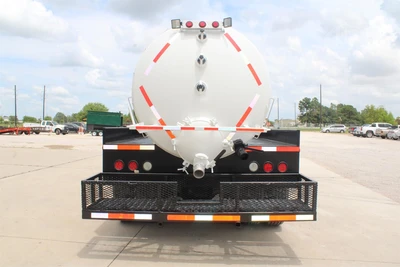 Used 2017 INTERNATIONAL DURASTAR 4300 Vacuum Truck Texas US | Roll Off Truck World #1491746