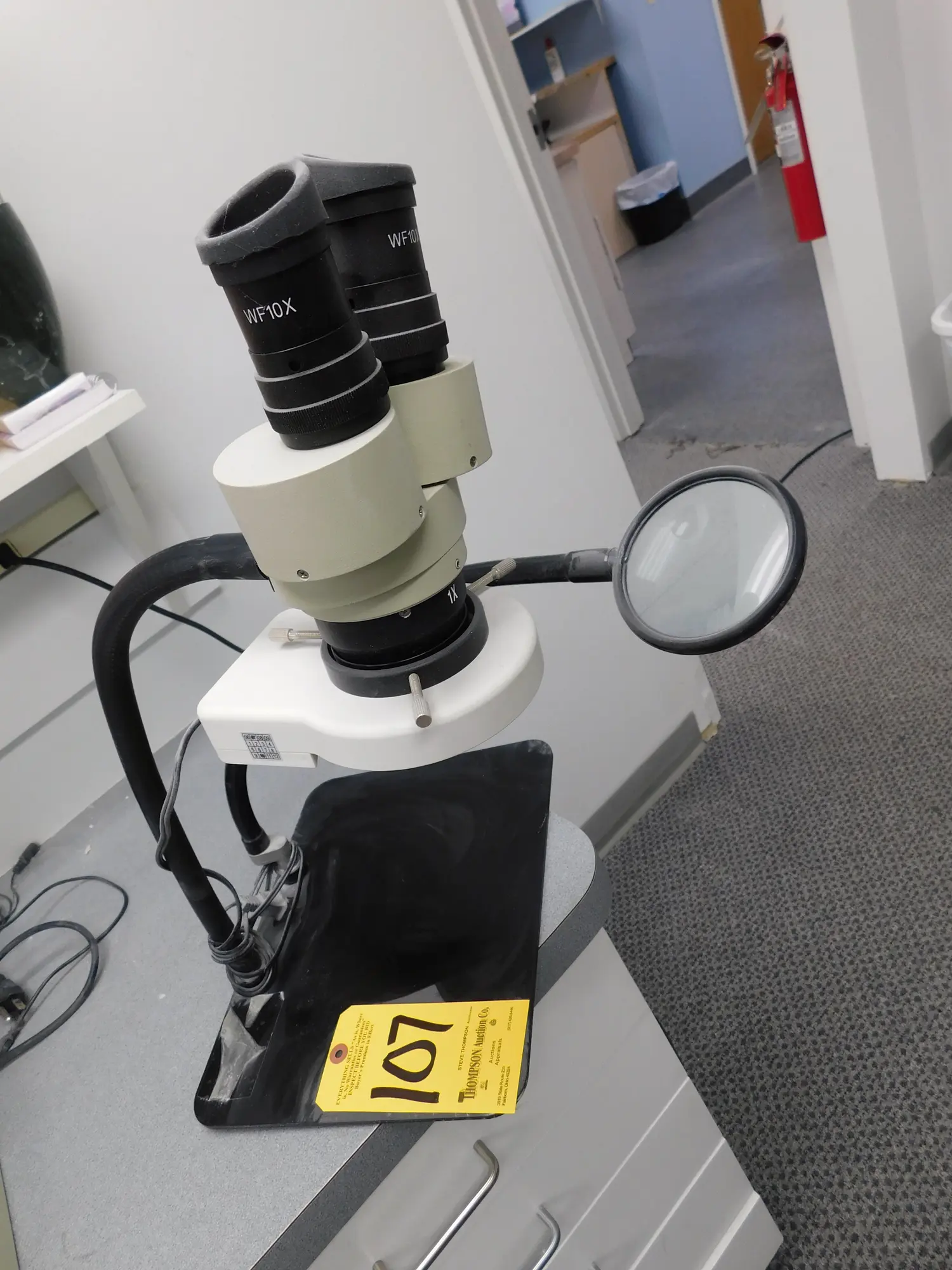 Used _UNKNOWN_ _UNKNOWN_ Microscopes Indiana US | Thompson Auctioneers #1300087
