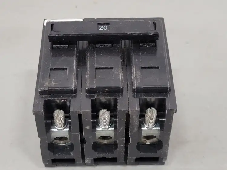 Used EATON BAB3020H Switchgears British Columbia CA | Lenmark #238484