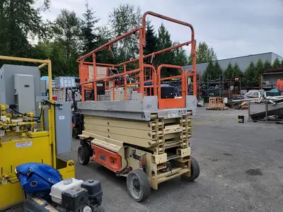 USED 2012 JLG 2646ES