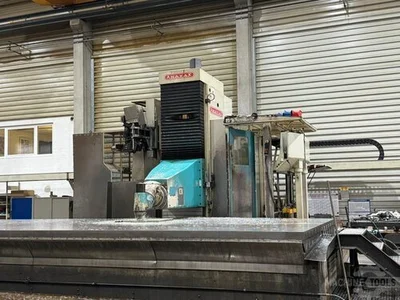 USED 2000 ANAYAK HVM 11000