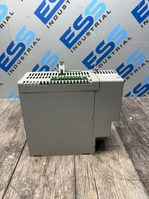USED Allen Bradley 2094-EN02D-M01-S0