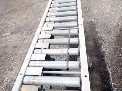 Hytrol 12" X 180" X 30" Roller Conveyor