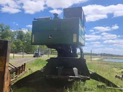 Used JOHN DEERE 437D Log Loader Nebraska US | Trustworthy Equipment #1403452