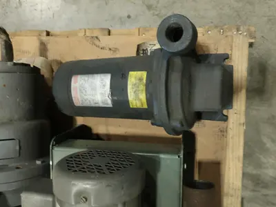 2 PALLETS OF ASSORTED PUMPS