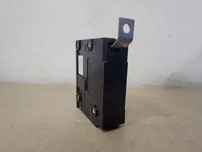 USED CUTLER-HAMMER BA120