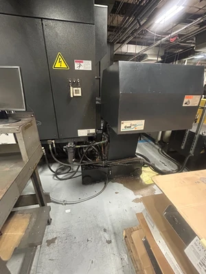 2004 Mazak Variaxis 500 5X 5 Axis 2 Pallet Milling Machine