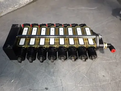 Unknown Manifold