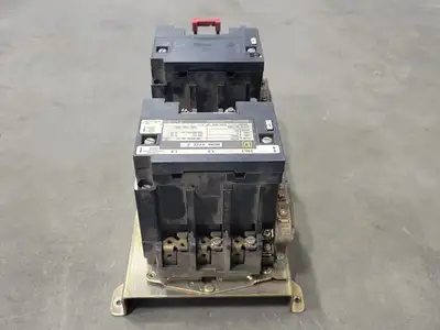 USED SQUARE D 8736SDO1V02S