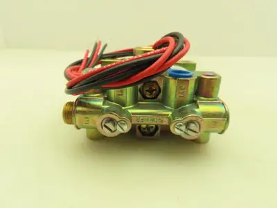 Honeywell Skinner V955LX17 Solenoid Valve 4-Way NC 24VAC 60 Hz 225 PSI 1/4" NPT
