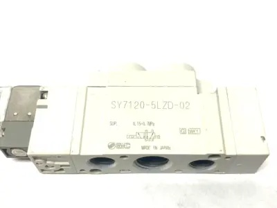 USED SMC SOLENOID VALVE, 5-PORT