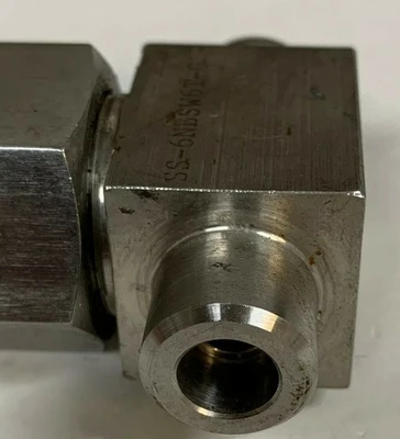 USED Swagelok SS-6NBSW6T-G