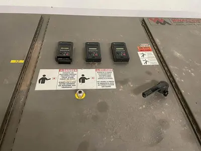 Whallon High Speed Bright Can Palletizer