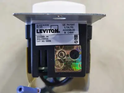 NEW LEVITON ODS15-IDW