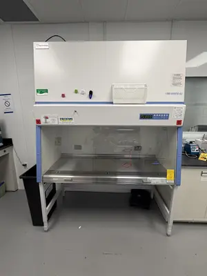 Used _UNKNOWN_ _UNKNOWN_ Biological Safety Cabinets Rhode Island US | Federal Equipment Company #1347630