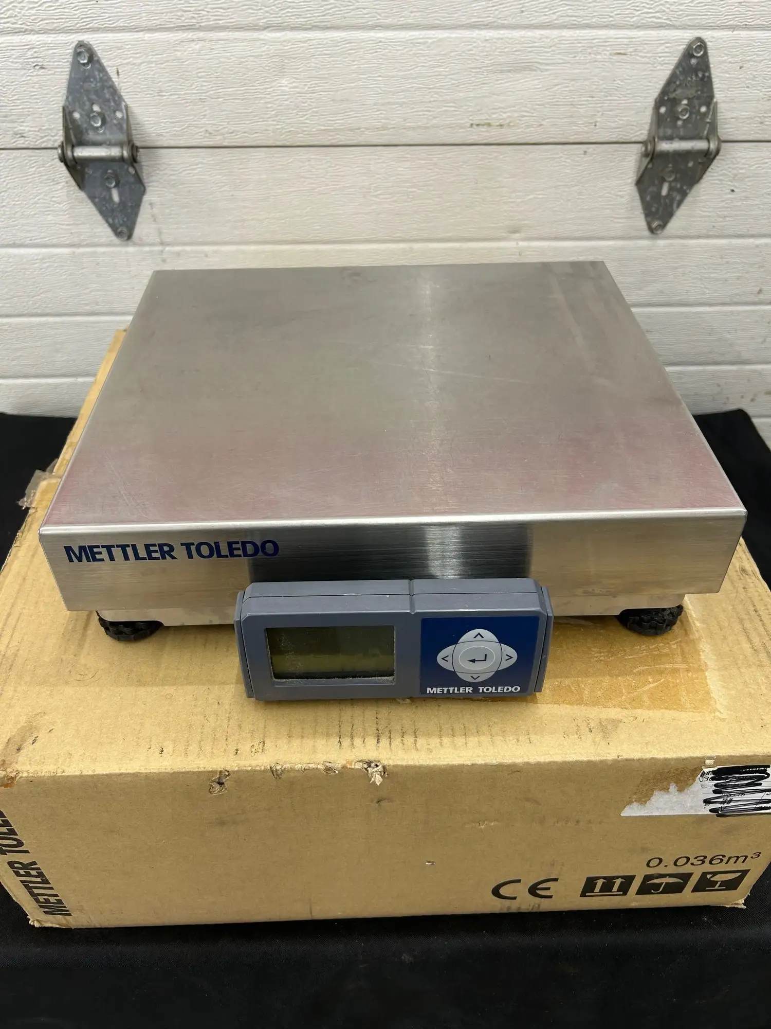 Mettler Toledo BCA-222-60U-1101-111 Parcel Scale w/ Bluetooth 150x0.05lb Refurbished