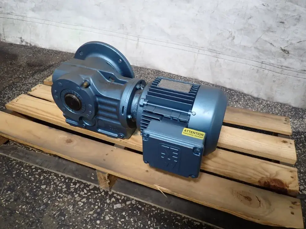 Sew-eurodrive .4/.8 Hp Gear Drive