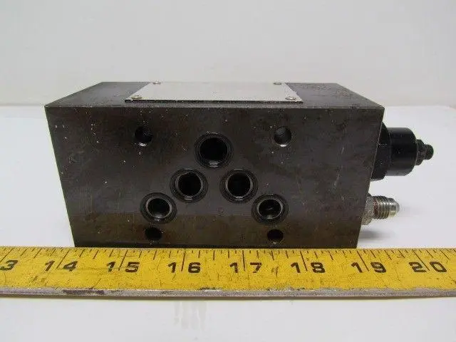 Vickers DGMX2-5-PP-BW-S-30 SystemStak Reversible Hydraulic Reducing Valve
