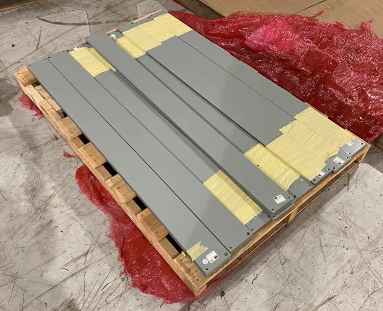 Used HOFFMAN BRACKET MOUNT BARRIER, 2 OR 3 COMPARTMENT GRAY STEEL Miscellaneous MRO | Maverick Industrial Sales #1121702